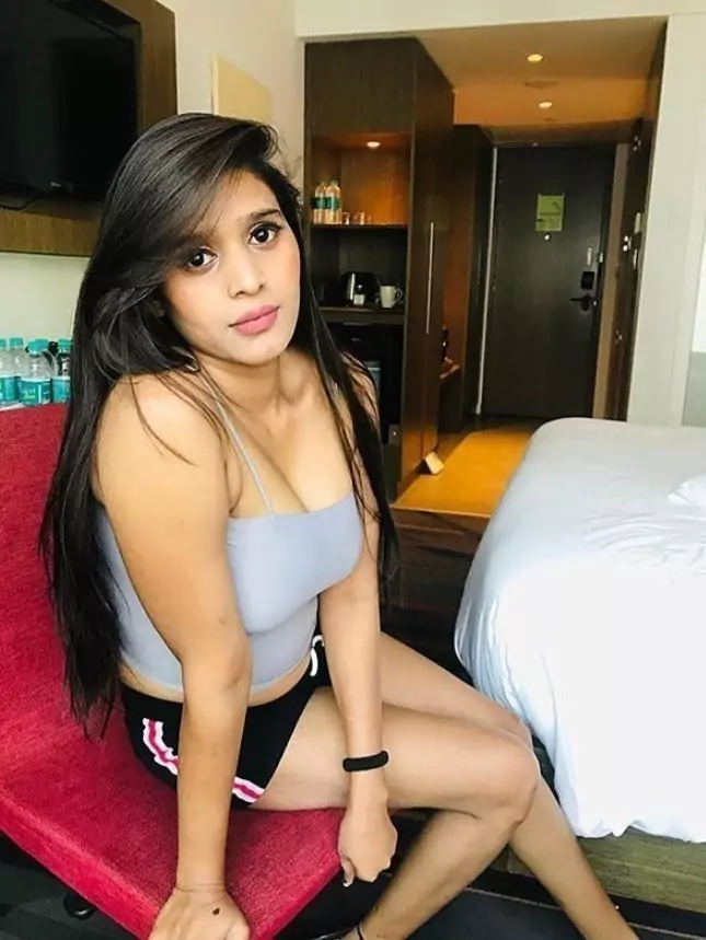 कॉल गर्ल्स सर्विस  कुबोलोंग